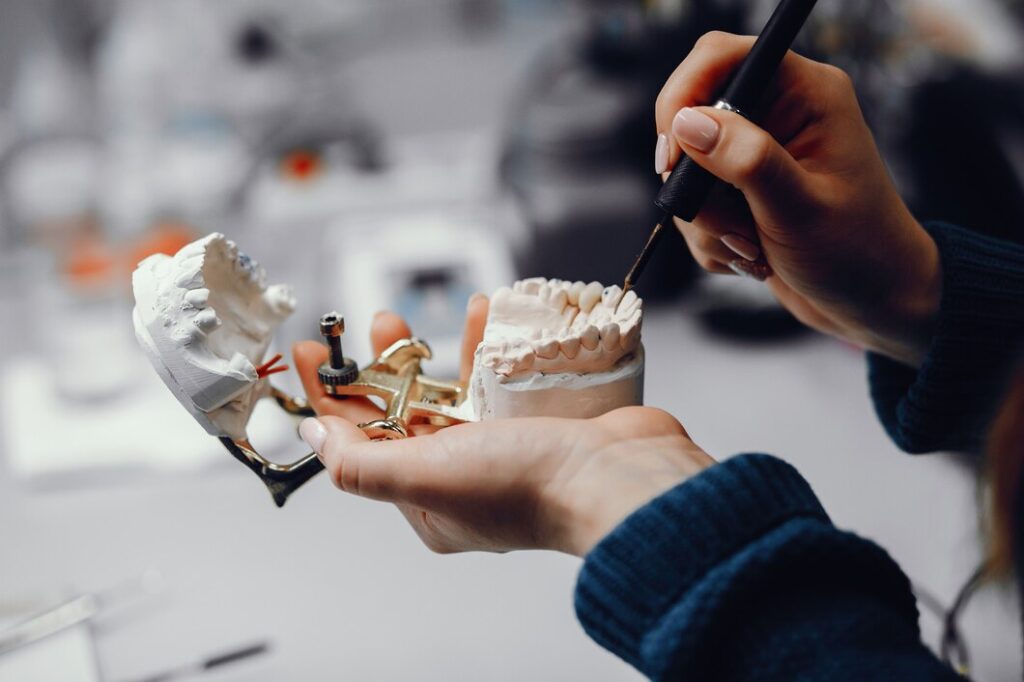 Important Dental Implant Care Tips